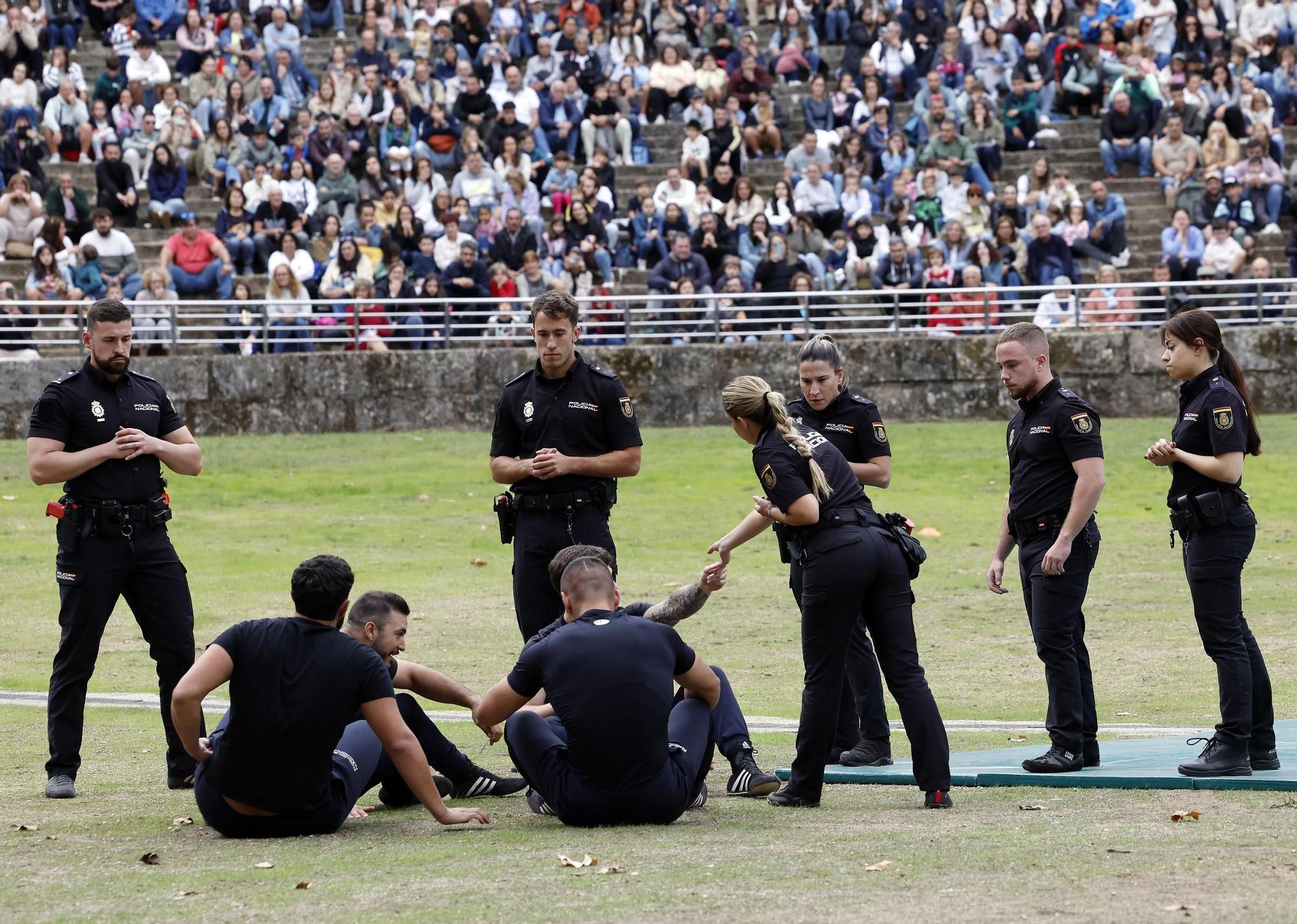 Exhibición de la Policía Nacional en el auditorio de Castrelos en Vigo
