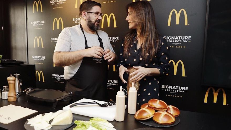 Dani García con la directora de marketing de McDonald&#039;s España, Natalia Echeverría.