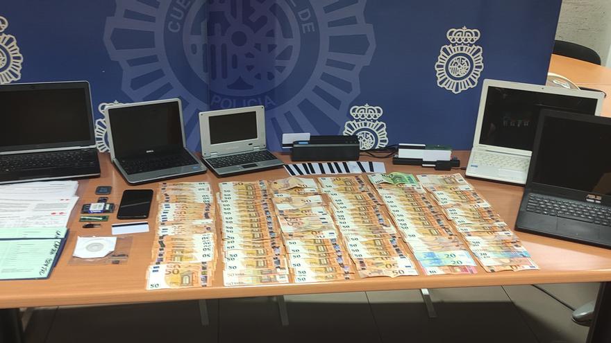 Una red criminal estafa más de 40.000 € con tarjetas de repostaje clonadas en Castellón