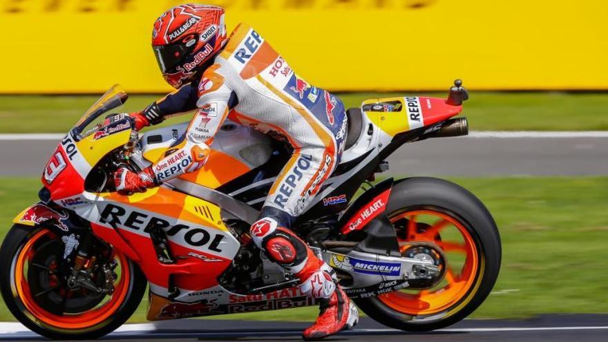 Márquez trenca la barrera dels 2 minuts amb el seu 71a Pole