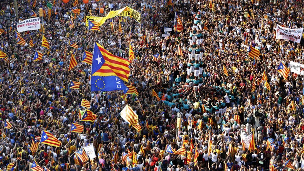 Imagen de la manifestación a la altura de paseo de Gràcia con Gran Via.