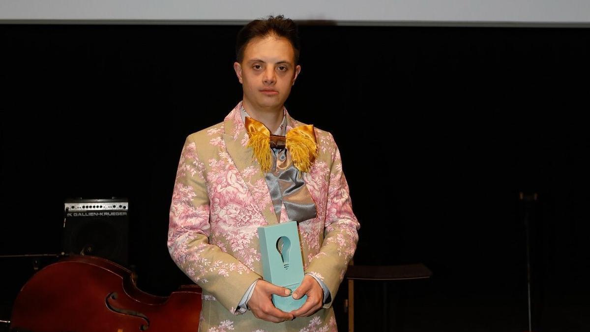 Eros Recio, ganador en Acción Social en los Premios Talento Joven Comunitat Valenciana 2023.