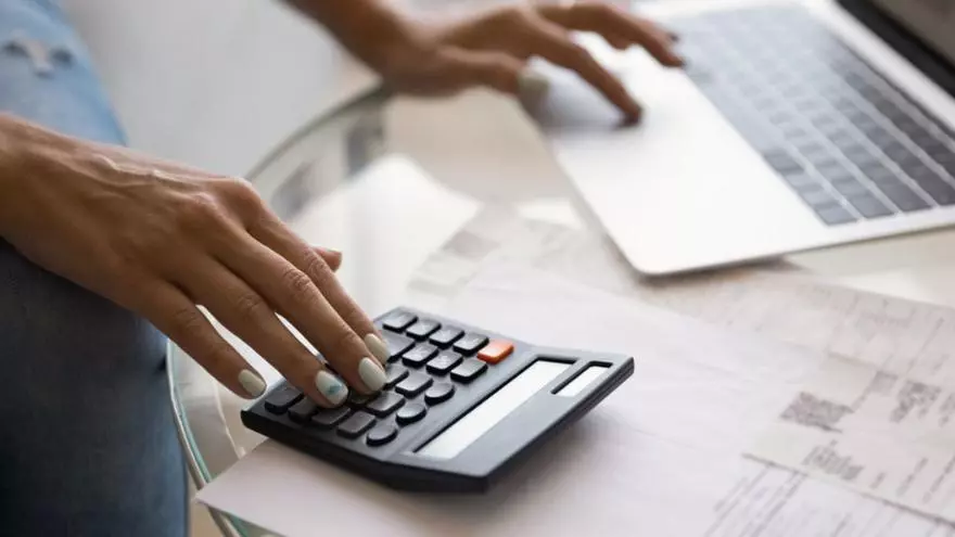 Hacienda devolverá cerca de 400 euros en la Renta a quienes cumplan estos requisitos