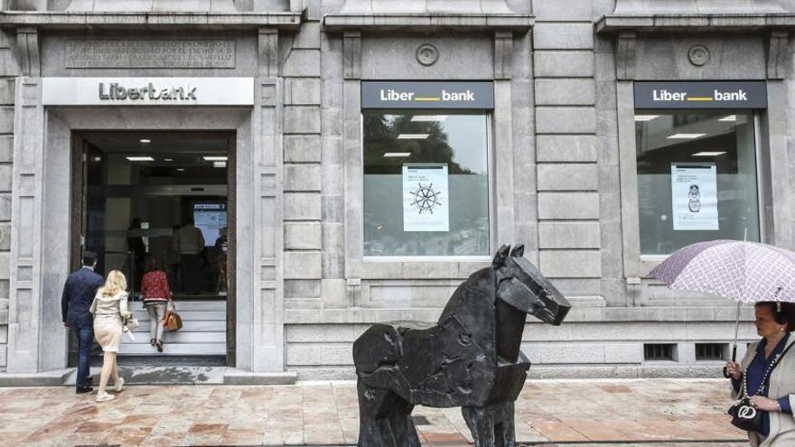 Los accionistas de Liberbank aprueban la ampliación de capital por 500 millones de euros