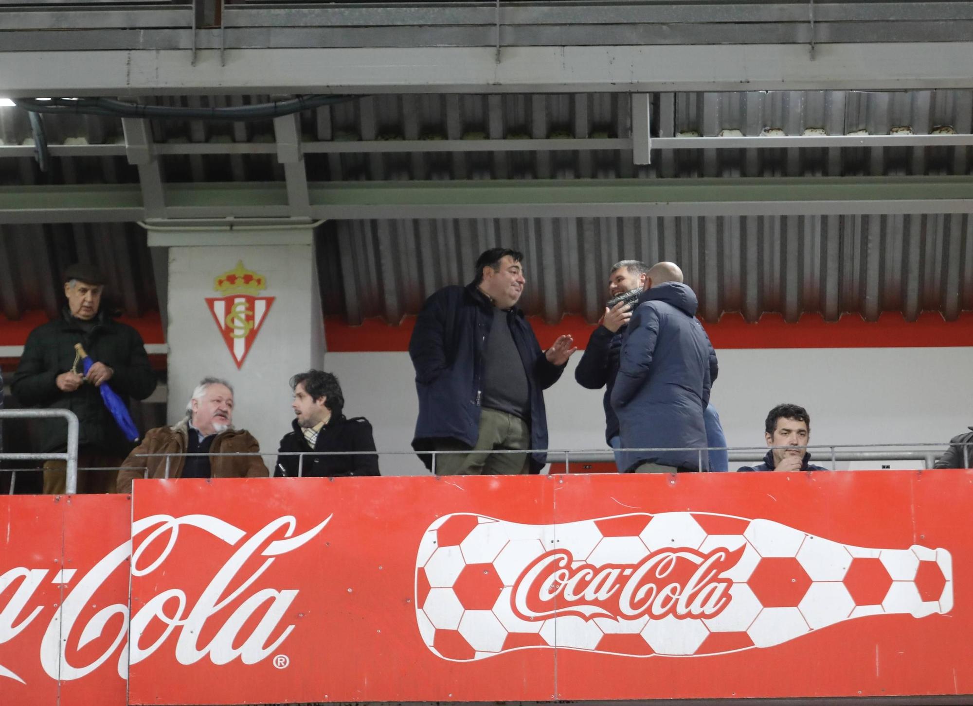 EN IMÁGENES: Partido y ambiente del Sporting-Albacete en El Molinón