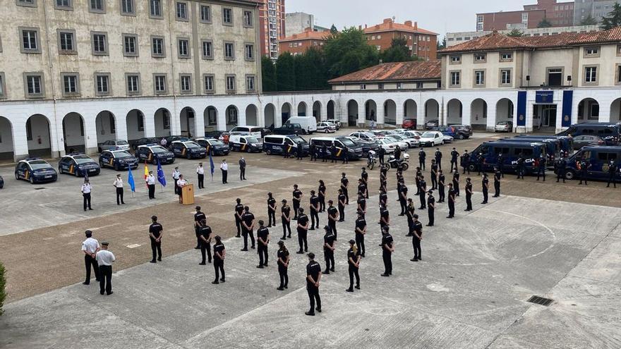 Cuarenta y cuatro alumnos de la XXXVI promoción de Policía Nacional, inician su periodo de prácticas en la Jefatura Superior de Policía de Asturias