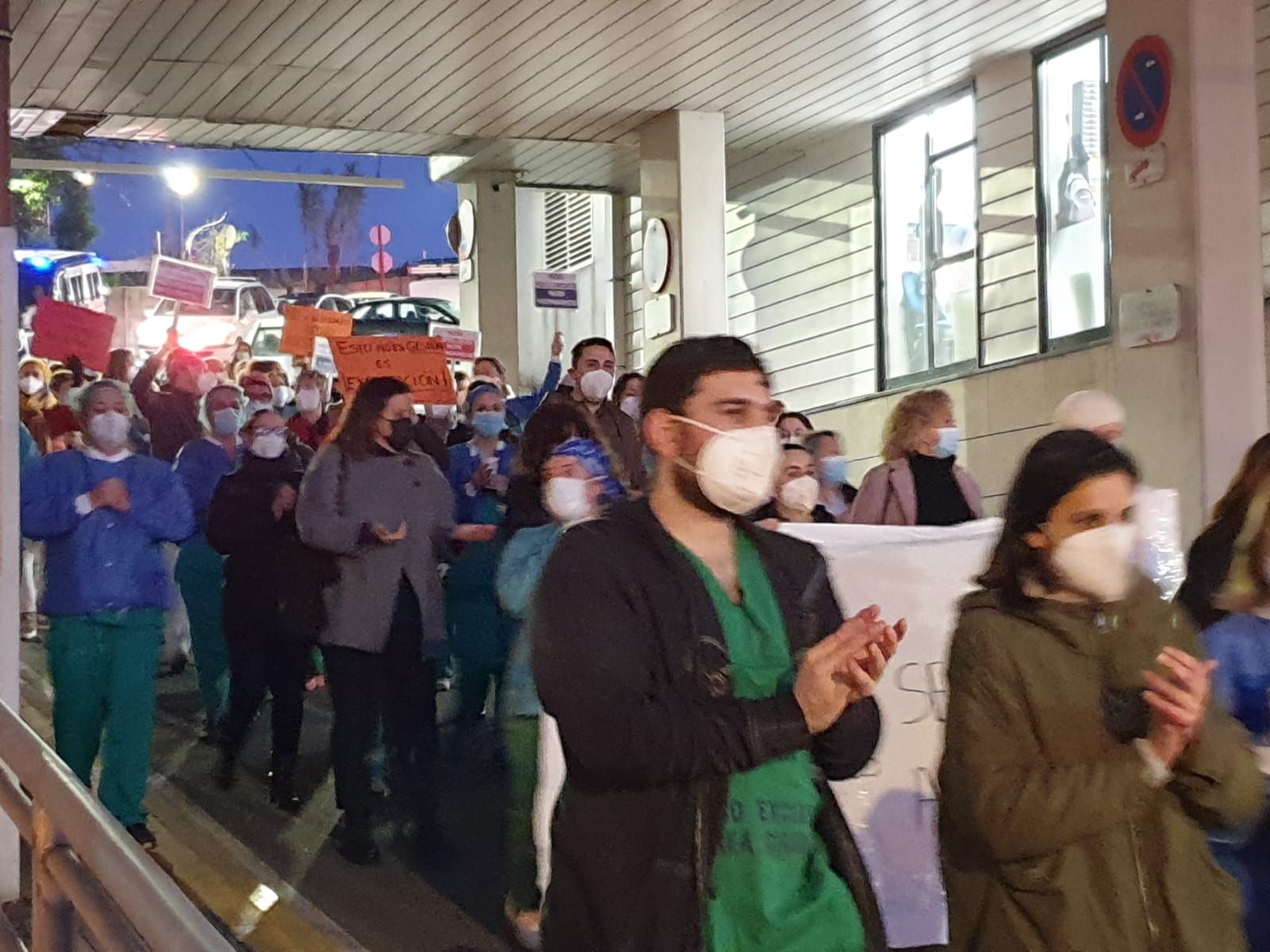 Protesta del personal del bloque quirúrgico del Hospital Universitario de A Coruña