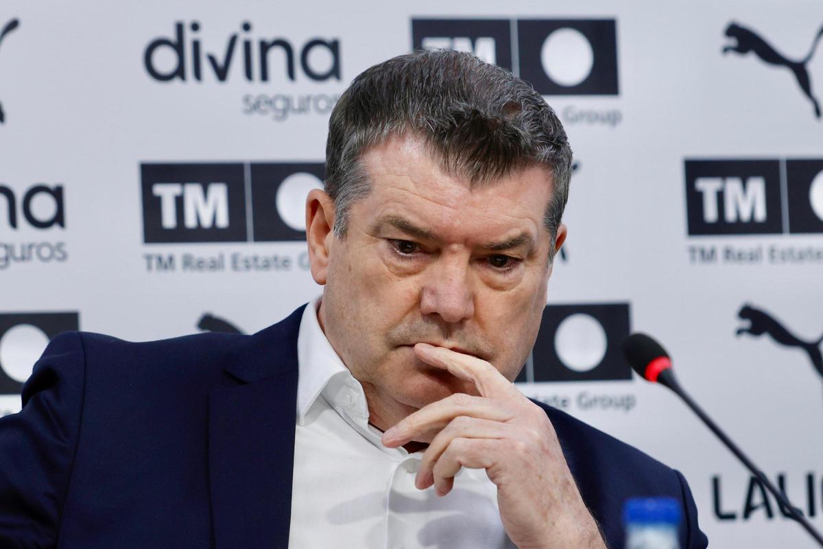 Gourlay, durante la rueda de prensa en Mestalla