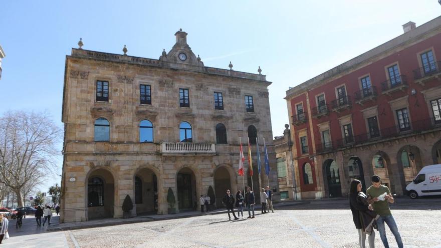 Edificio principal del Ayuntamiento de Gijón, en la Plaza Mayor.