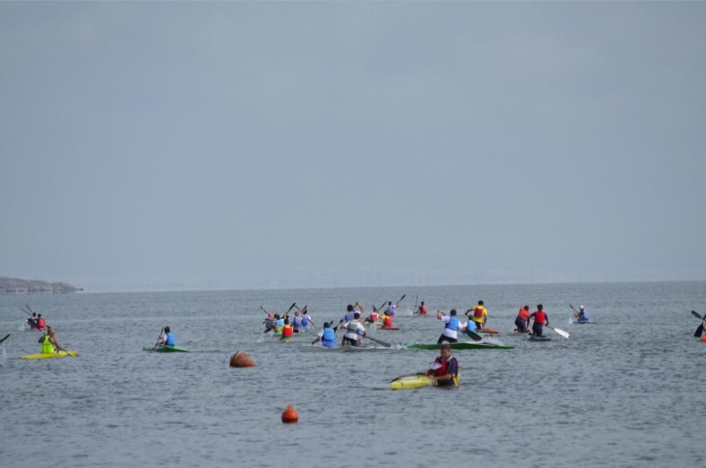 Liga Autonómica de Piragüismo en Playa Paraíso