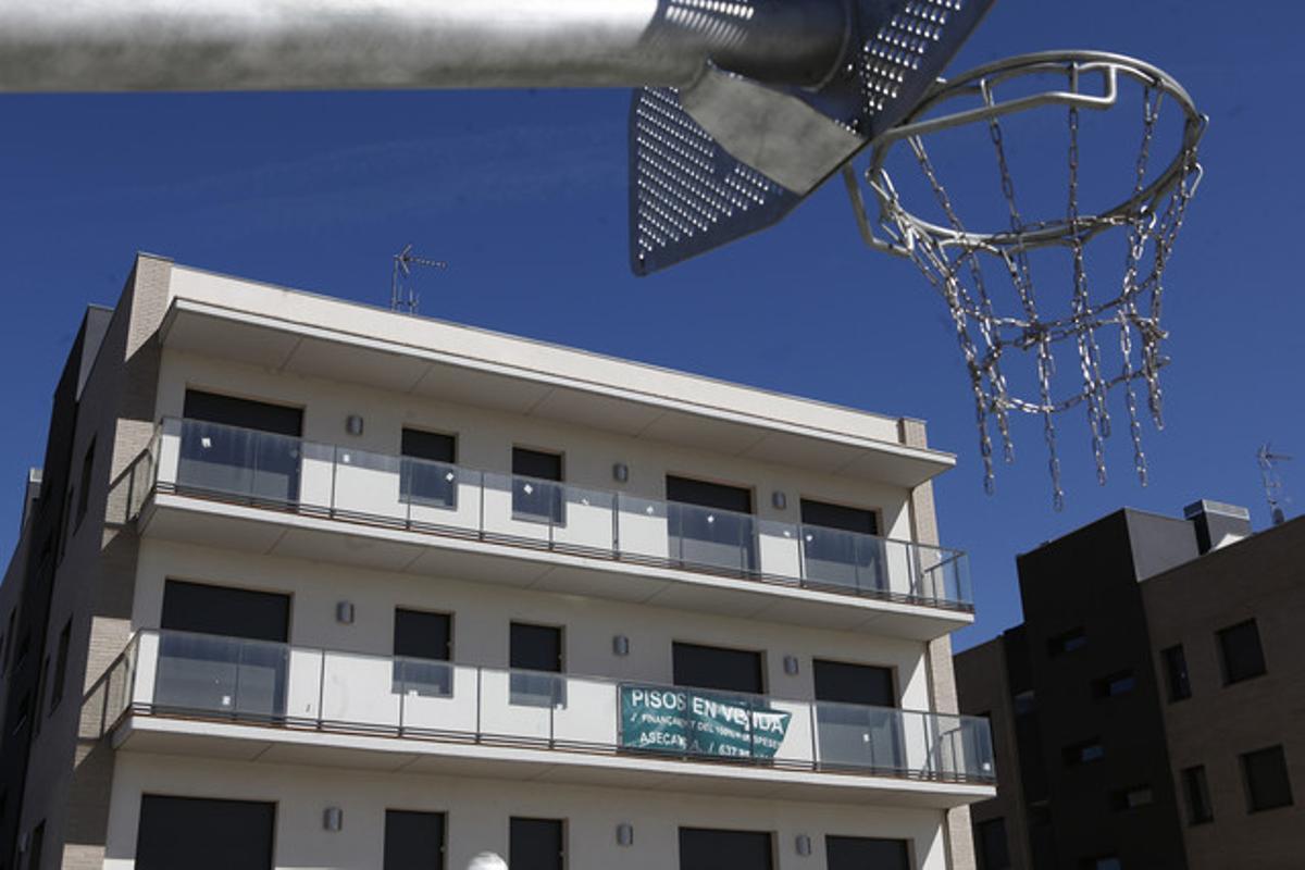 Promoción de venta de pisos y locales en el barrio de La Florida, en La Llagosta.