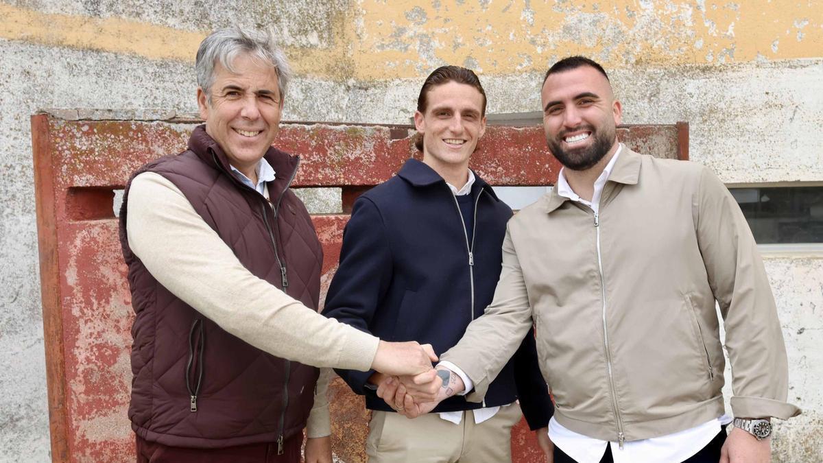 Borja Escudero estrena apoderado