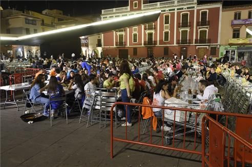 Macrocena de peñas en Vila-real