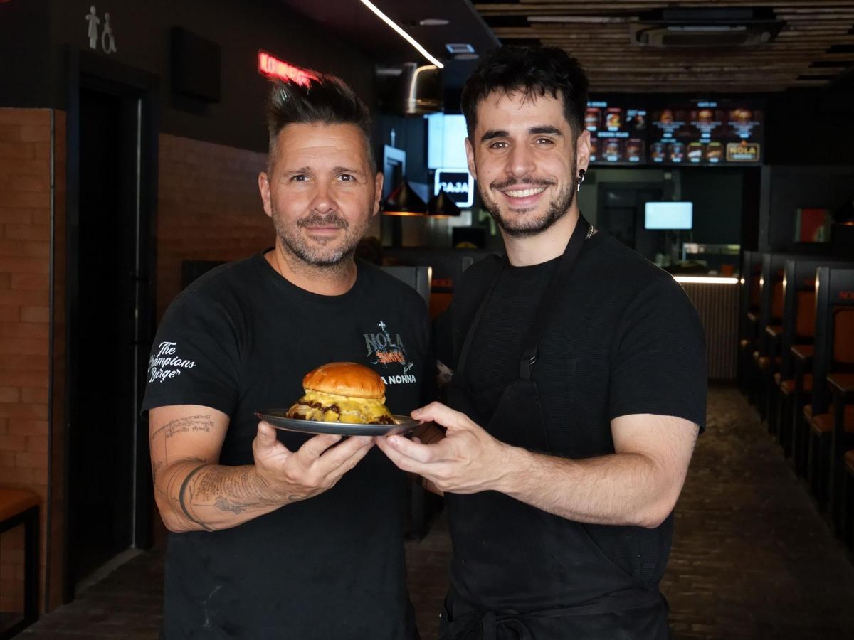 Alex Viñal, socio copropietario y chef de Nola Smoke.