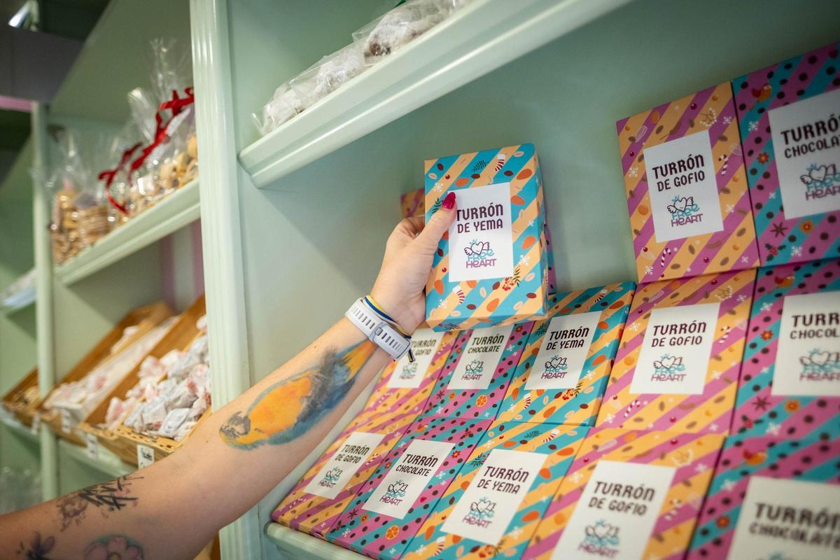 La pastelería "La Princesa de Free Heart" recibe un Solete Repsol