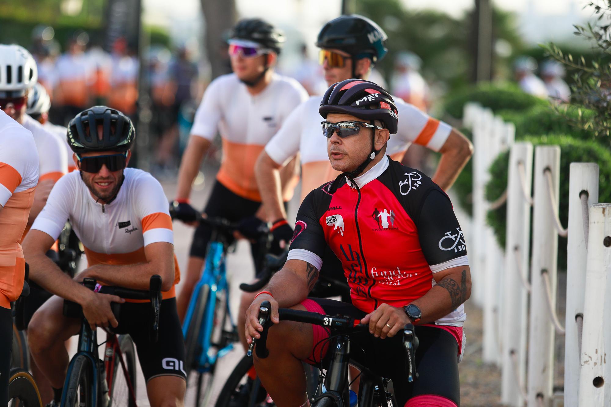 Ibiza acoge un evento ciclista que reúne a leyendas del ciclismo