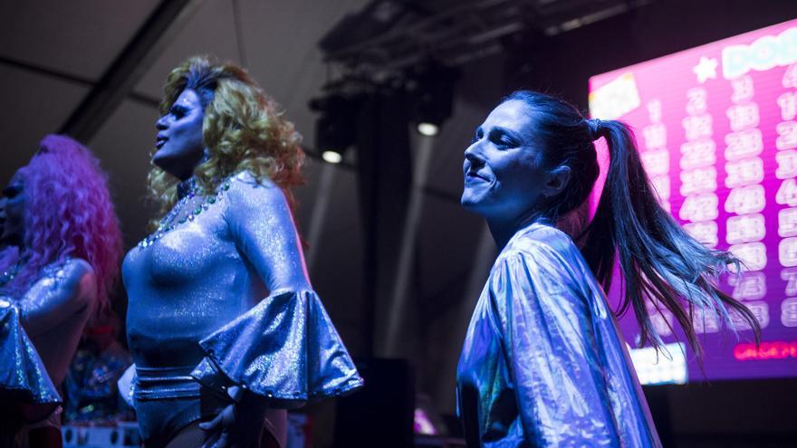 El Carnaval más drag llena la carpa de Cáceres