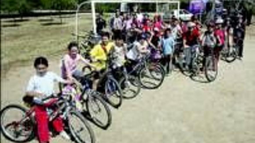Los escolares apoyan la bici
