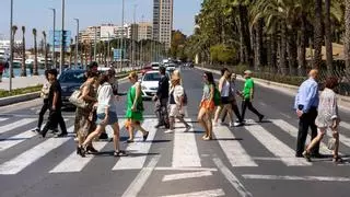 El bipartito reduce a la mínima expresión la reurbanización del frente litoral de Alicante: 2,1 millones para estrechar carriles (y poco más)