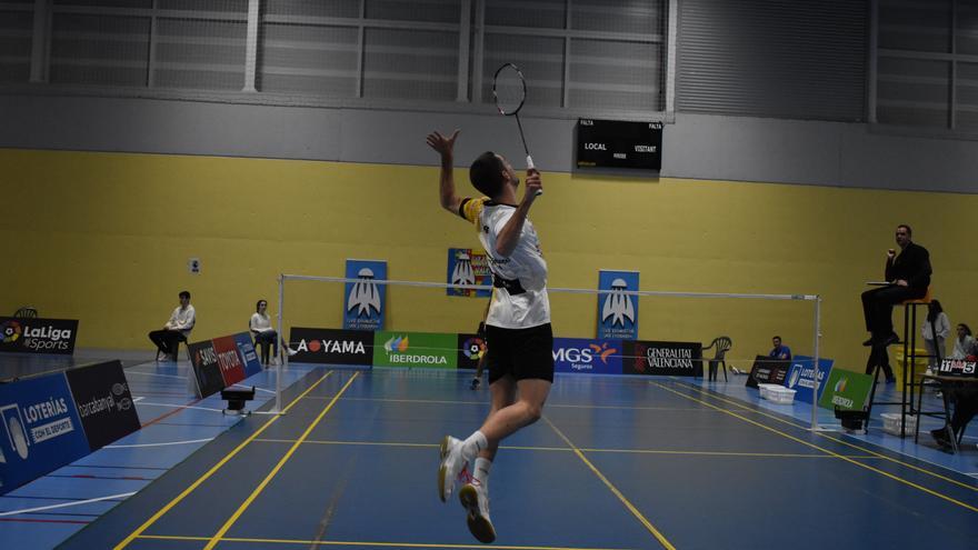 Dura derrota para el Club Bádminton San Fernando