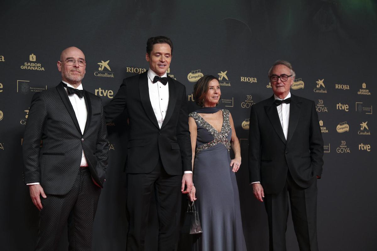 El equipo de Guardiana de Dragones-Dragonkeeper