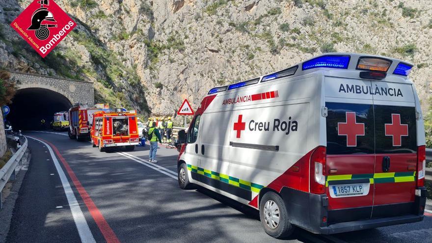Un trágico accidente en Calp deja un ciclista fallecido y dos heridos