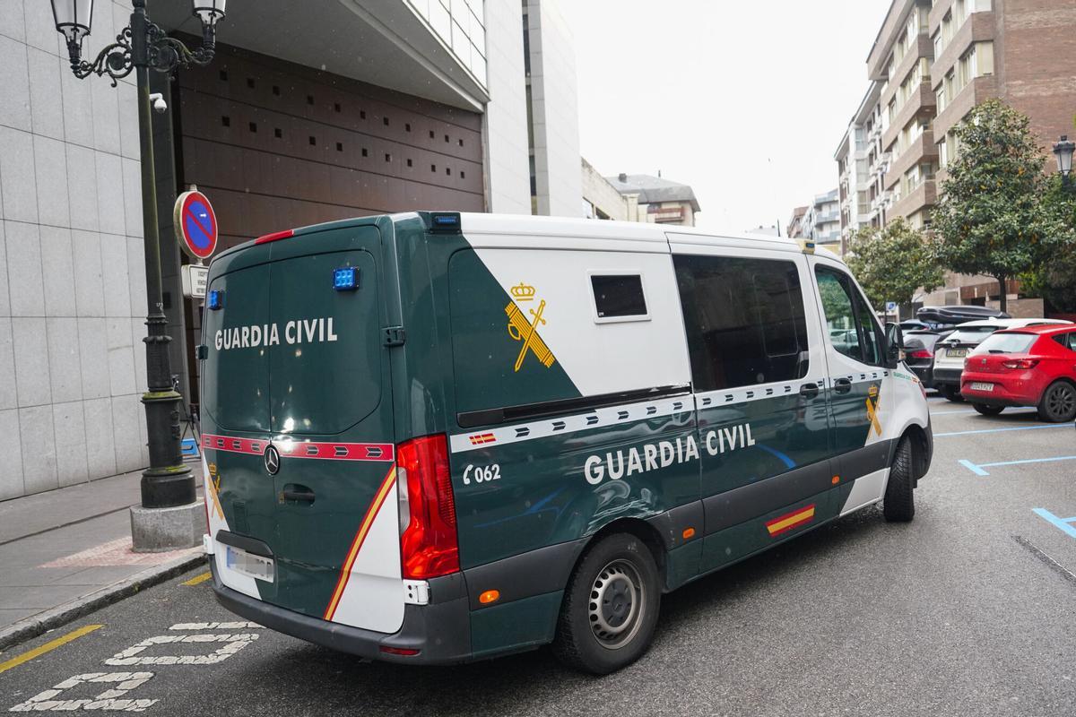 Furgónde la Guardia Civil.