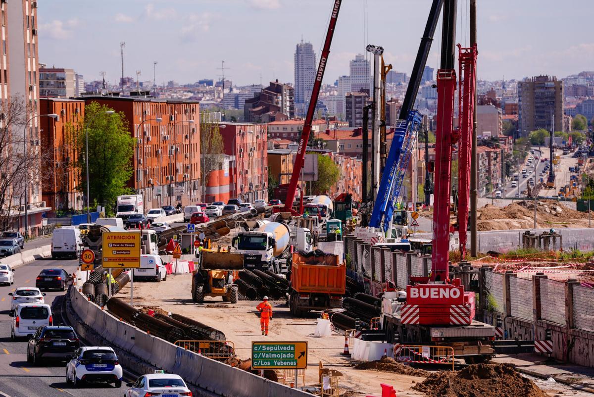 El Ayuntamiento recomienda utilizar el transporte público y evitar la circulación en vehículo privado por las zonas afectadas por los cortes
