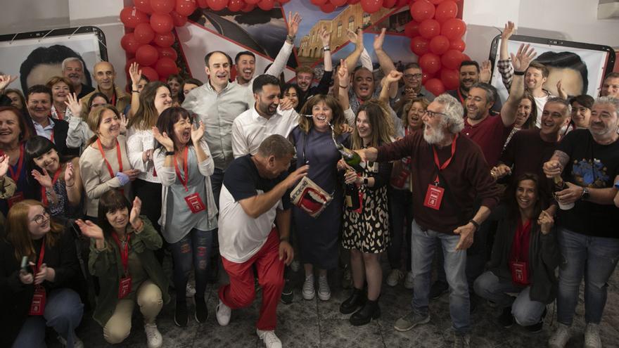 El PSPV-PSOE de Sagunt celebra en su sede una victoria histórica