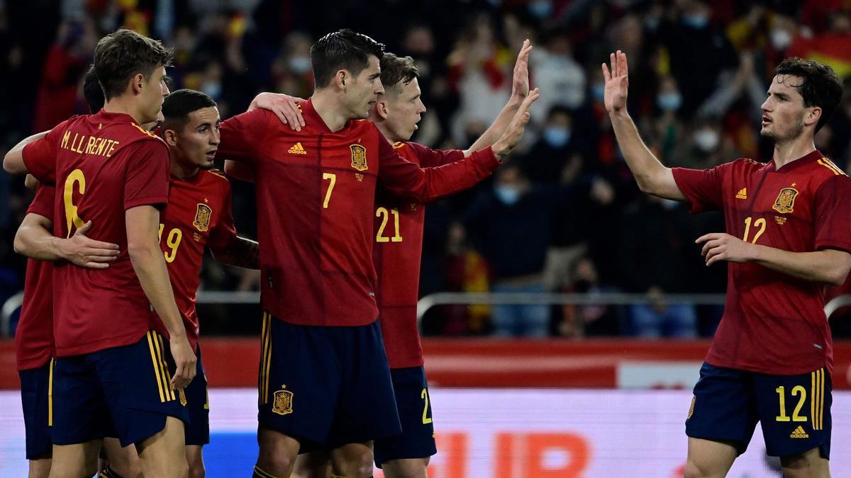 Morata celebra el primer gol ante Islandia