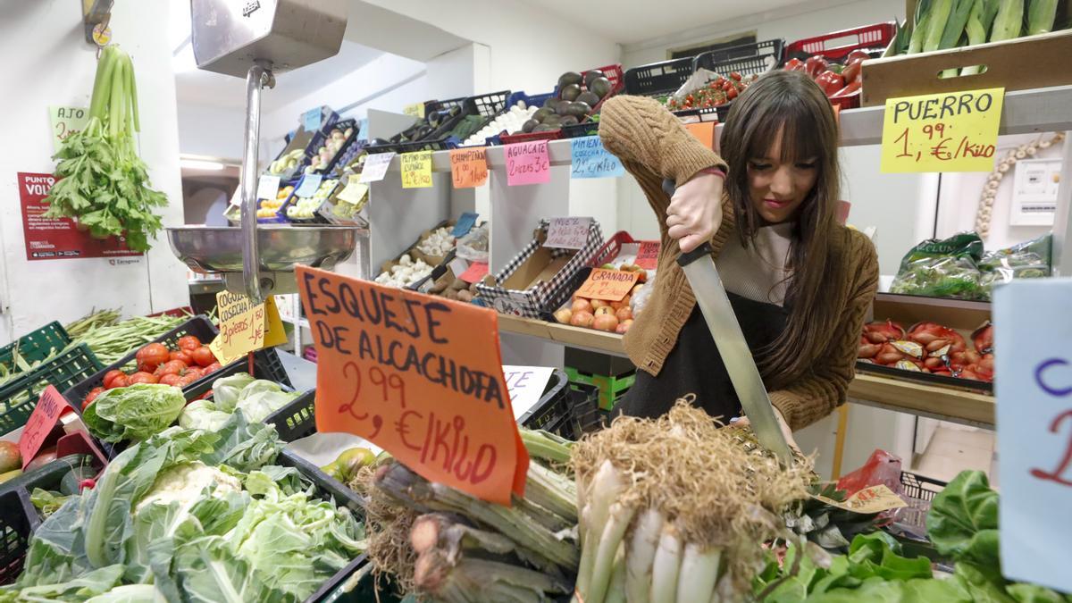 Inflación española se moderó al 7,3 % en octubre con alza récord de alimentos