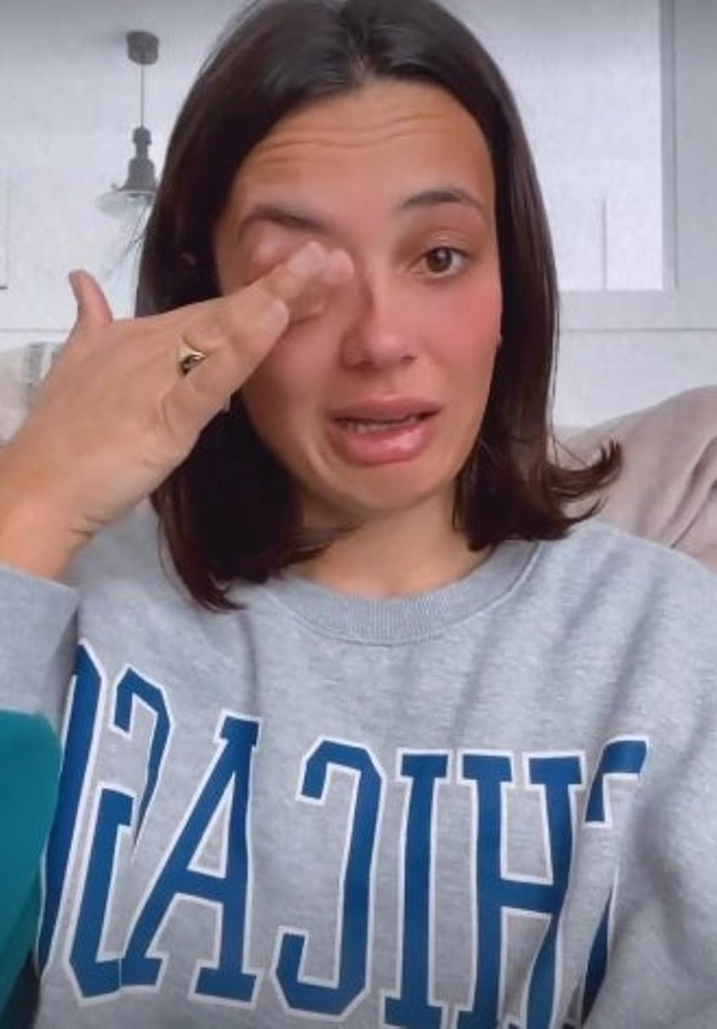 Lara Tronti llora en Instagram