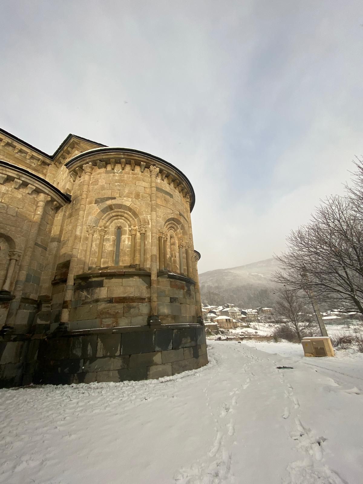 GALERÍA | La nieve deja un paisaje de ensueño en San Martín de Castañeda