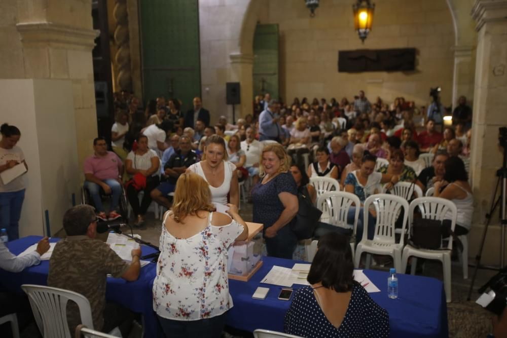 Los festeros eligen al nuevo presidente de la Federación de Hogueras