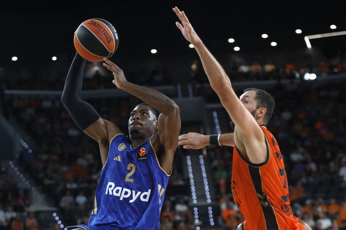 Helenos Escándalo arbitral en el baloncesto: Arrestada la árbitra del Valencia ...
