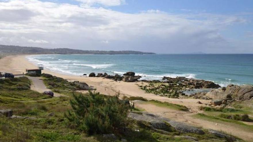 Una vista del paraje de A Lanzada, cuya titularidad disputan ahora Sanxenxo y O Grove.  // G. Santos