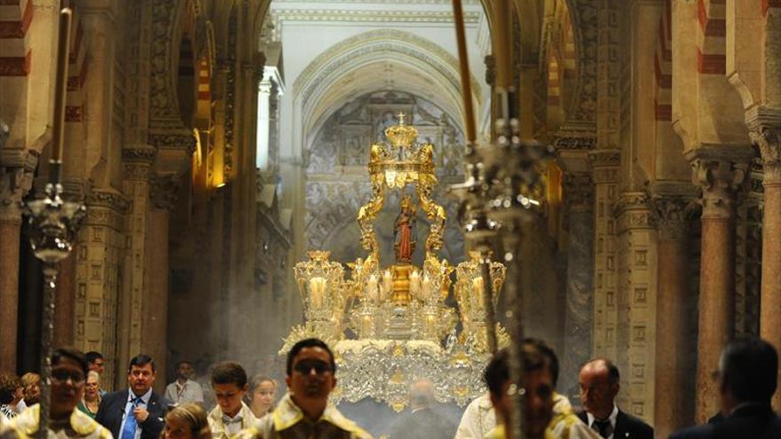 La Virgen de la Fuensanta llega en triunfal procesión a su Santuario