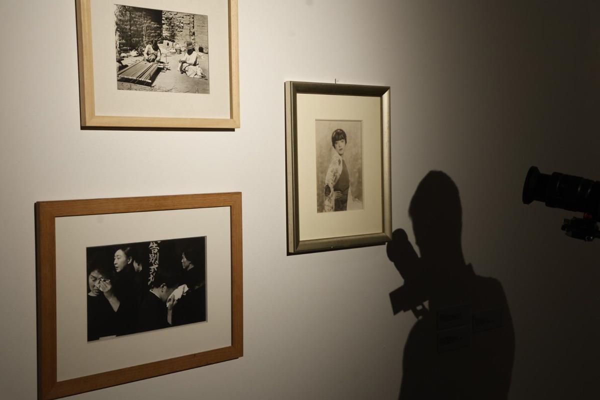 Algunas de las obras que forman parte de "El compromiso de la fotografía".