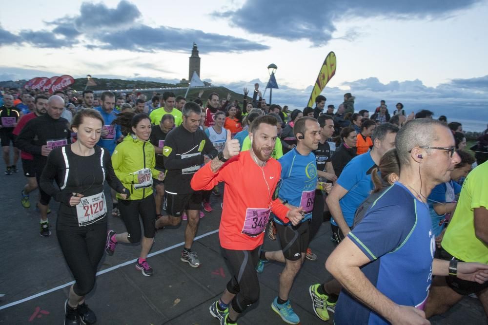 La carrera nocturna de la Torre de Hércules