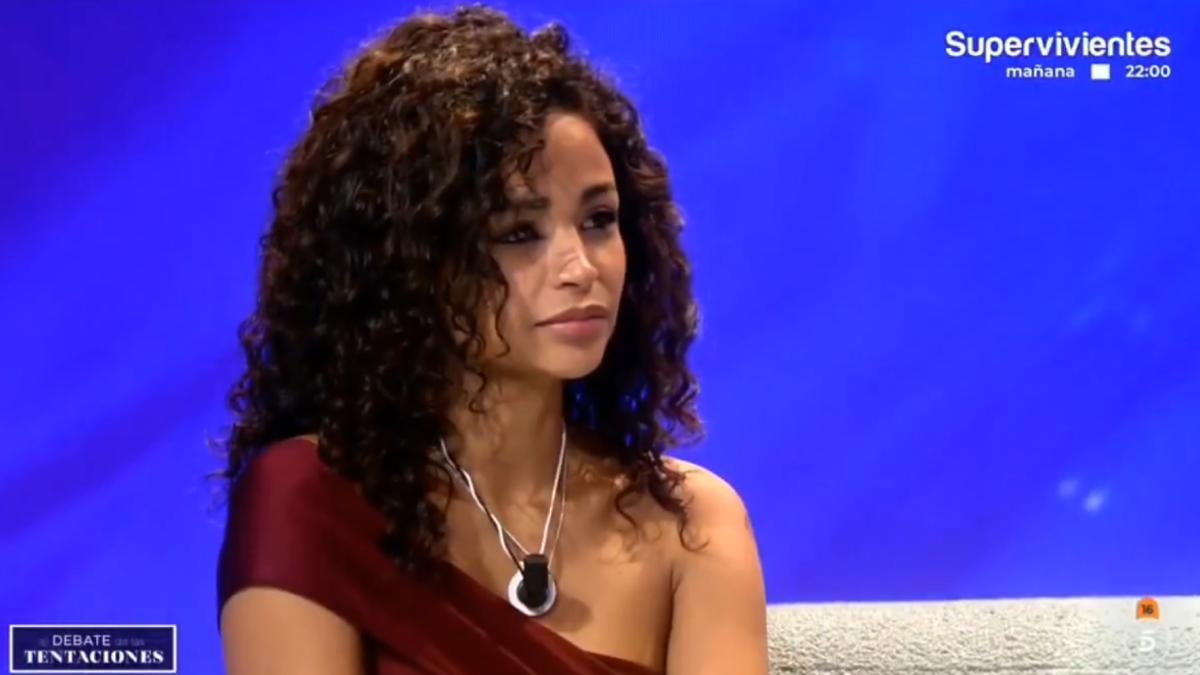 Mayeli se entera de los cuernos de Lucía y Álvaro