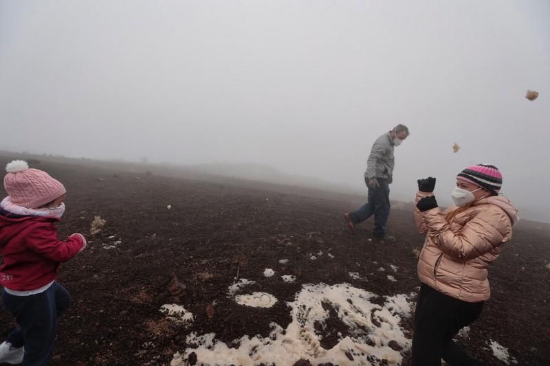 Primera nevada del  2022 en el Teide