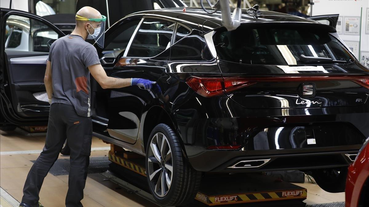 zentauroepp53247872 economia seat vuelve a  la produccion200427163957