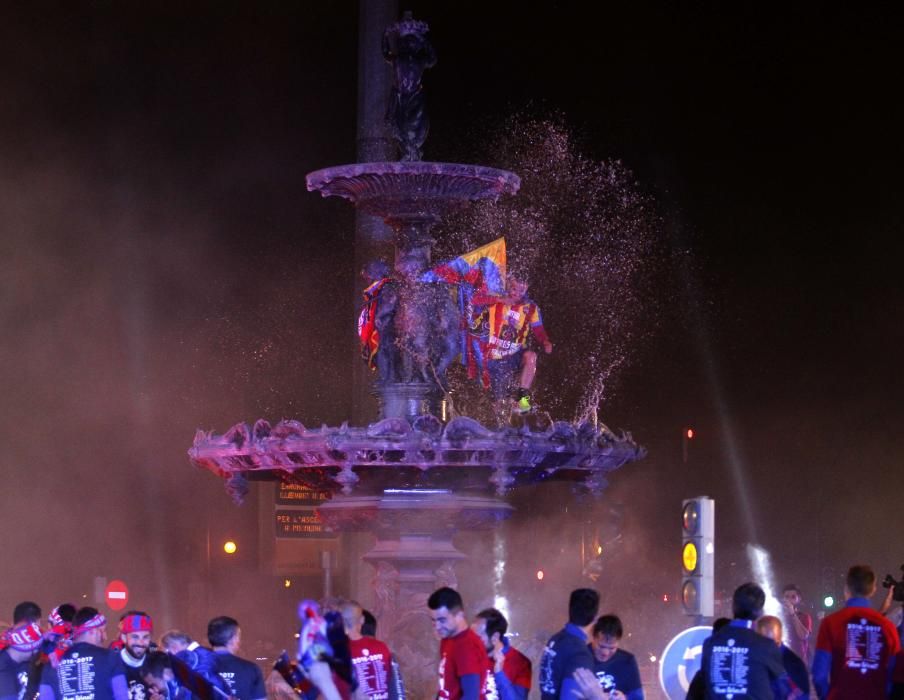 Así celebra el ascenso la afición del Levante UD