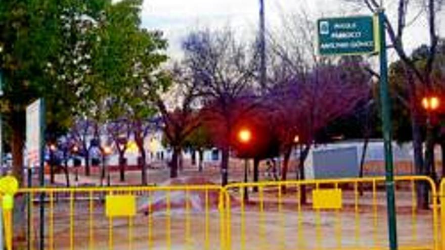 El Ayuntamiento remodela el parque de la Ronda del Canillo