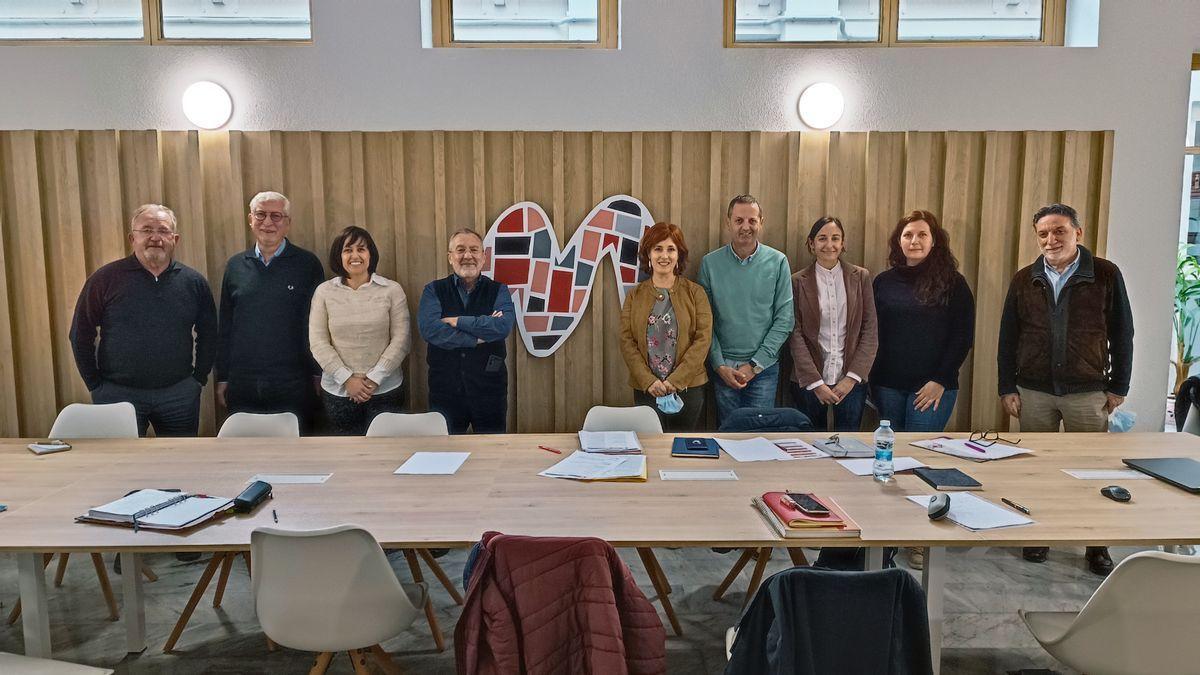 Representantes de la Mancomunitat con el Foro Empresarial y la Fundación Horta Sud.