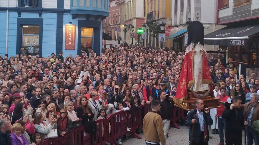 La primavera florece en Candás por Semana Santa