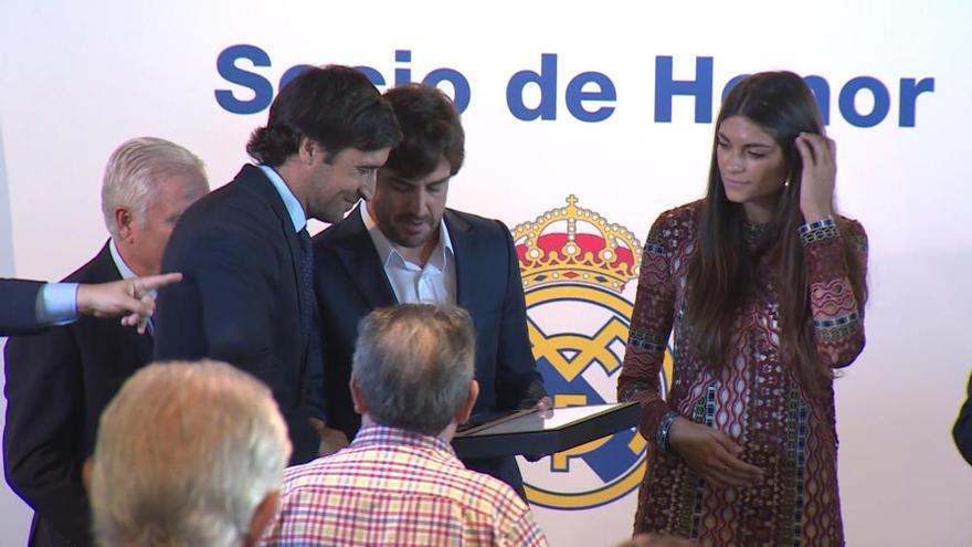 Primer acto público de Fernando Alonso con su novia Linda