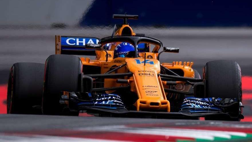 Fernando Alonso, ayer durante la sesión de entrenamientos en el circuito de Spielberg. // Vladimir Simicek