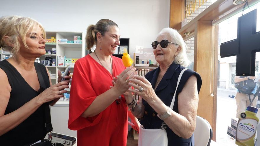Un total de 191 farmacias de Córdoba se suman al programa &#039;Verano saludable&#039; con consejos sobre el calor para personas vulnerables