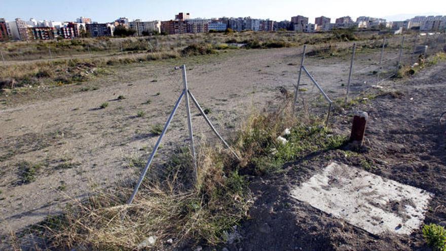 Los terrenos donde se ubicará el parque urbano.